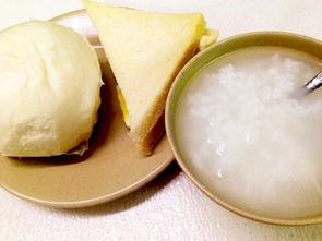 稀饭配盐的搞笑视频,稀饭配盐的搞笑瞬间，笑到肚子疼！